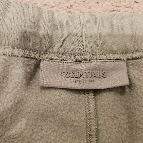 Fear of God Essentials Tapered Logo-Print Cotton -Blend Jersey Sweatpants Large - Picture 4 of 7